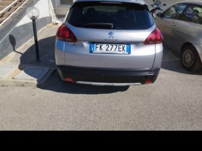 Usata Peugeot 2008 Allure 120 CV (88 kW) 2017 Grigio SUV