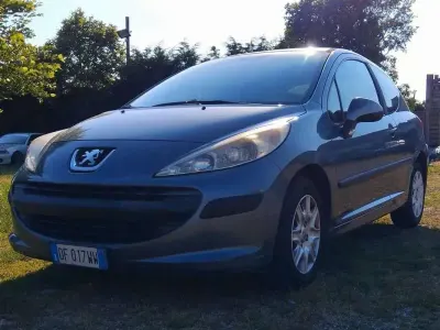 Begagnad Peugeot 207
