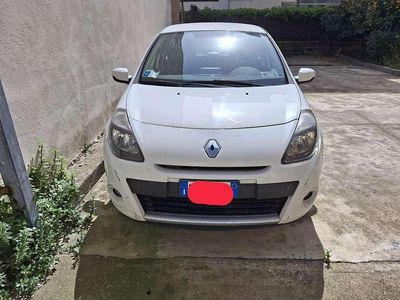 Usata Renault Clio IV Dynamique 75 CV (55 kW) 2012 Bianco Berlina