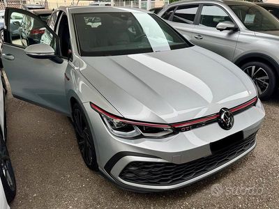 Usata VW Golf VIII GTI 245 CV (180 kW) 2023 Argento Berlina