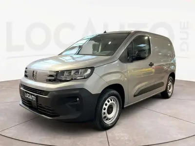Nuova Peugeot Partner S 131 CV (96 kW) 2026 Grigio Monovolume