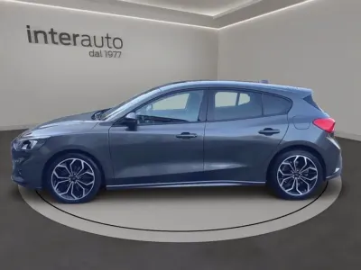 Usata Ford Focus ST-Line 125 CV (91 kW) 2021 Grigio metallizzato Berlina