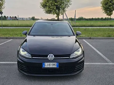 Usado VW Golf VII Edition 150 HP (110 kW) 2016 Preto Sedan