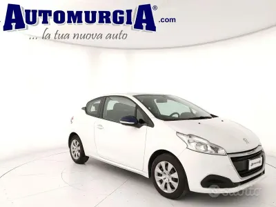 Usata Peugeot 208 Active 68 CV (50 kW) 2018 Bianco Utilitaria