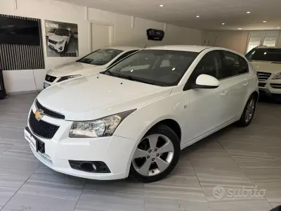 Usata Chevrolet Cruze 163 CV (119 kW) 2011 Bianco Berlina