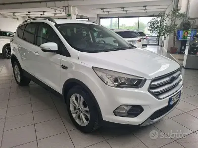 Usata Ford Kuga S 120 CV (88 kW) 2019 Bianco SUV