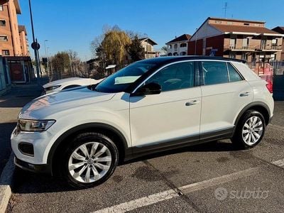 Usata VW T-Roc Advance 116 CV (85 kW) 2019 Bianco SUV