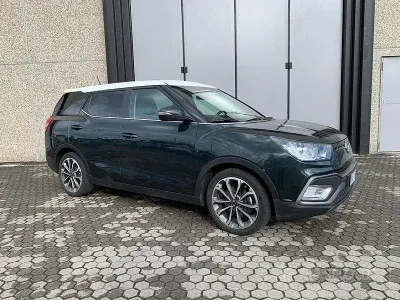 Usata SsangYong XLV 116 CV (85 kW) 2019 Verde SUV