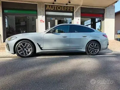 Usata BMW i4 M Sport 105 kW (143 CV) 2023 Brooklyn grey Berlina
