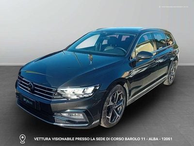 Usata VW Passat Executive 200 CV (147 kW) 2023 5k grigio uranio Station wagon