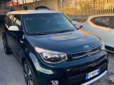 Usata Kia Soul 136 CV (100 kW) 2017 Bluazzurro SUV