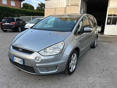 Usata Ford S-MAX S 140 CV (102 kW) 2007 Grigio Monovolume