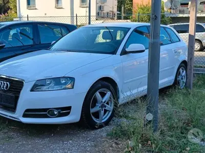 Usata Audi A3 Ambition 105 CV (77 kW) 2011 Bianco Utilitaria