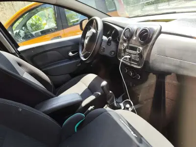 Usata Dacia Sandero Essentiel 75 CV (55 kW) 2020 Berlina