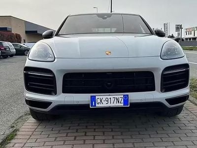 Usata Porsche Cayenne Platinum Edition 440 CV (323 kW) 2022 Grigio SUV