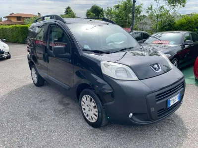 Usata Peugeot TePee Outdoor 68 CV (50 kW) 2009 Nero Station wagon
