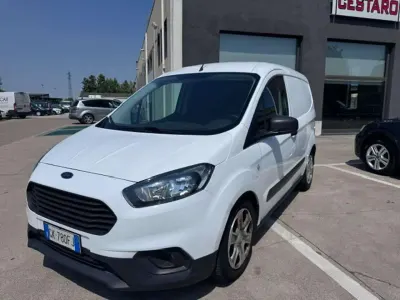 Usata Ford Transit Courier Trend 75 CV (55 kW) 2022 Bianco Furgone
