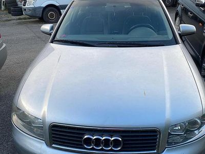 Usata Audi A4 101 CV (74 kW) 2002 Grigio Berlina