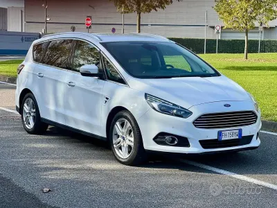 Usata Ford S-MAX Vignale 180 CV (132 kW) 2017 Bianco Monovolume