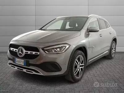 Occasion Mercedes GLA200 150 ch (110 kW) 2020 Gris SUV