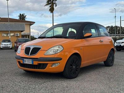 Usata Lancia Ypsilon 60 CV (44 kW) 2006 Arancione Utilitaria