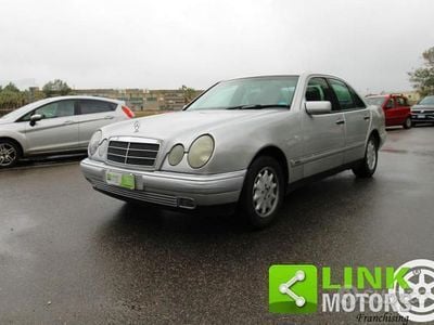 Mercedes E200