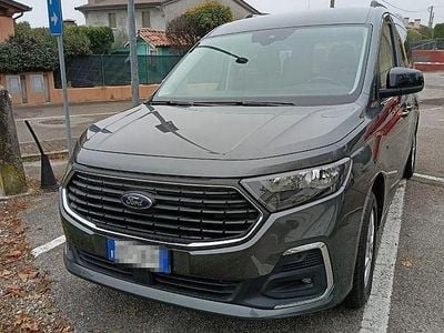 Usata Ford Tourneo Connect Titanium 114 CV (83 kW) 2023 Grigio Monovolume