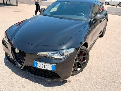 Usata Alfa Romeo Giulia Veloce 280 CV (205 kW) 2020 Nero Berlina