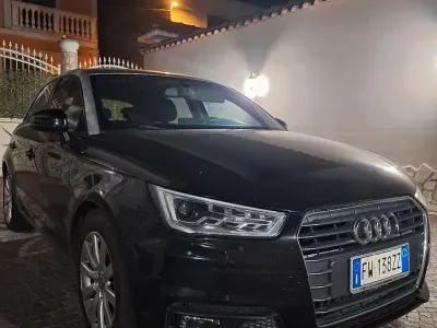 Usata Audi A1 Ambiente 116 CV (85 kW) 2016 Nero Utilitaria