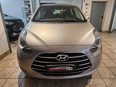 Usata Hyundai ix20 Comfort 115 CV (84 kW) 2016 Grigio Utilitaria