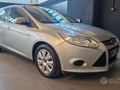 Begagnad Ford Focus Business Edition 115 HK (84 kW) 2014 Grå Kombi