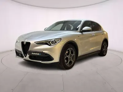 Usata Alfa Romeo Stelvio Sprint 190 CV (139 kW) 2021 Argento SUV