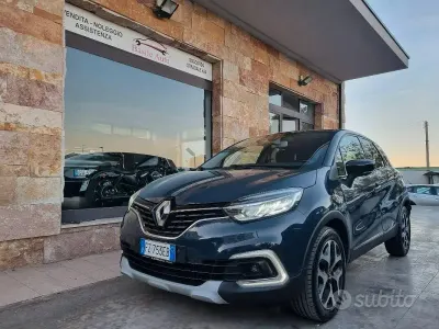Usata Renault Captur 90 CV (66 kW) 2019 Grigio SUV