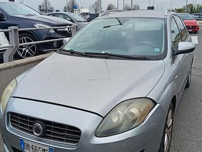 Usata Fiat Croma 150 CV (110 kW) 2008 Grigio Station wagon