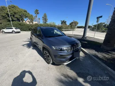 Używany Jeep Compass Limited 131 KM (96 kW) 2022 Niebieski SUV