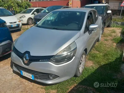 Usata Renault Clio IV 90 CV (66 kW) 2015 Grigio Berlina