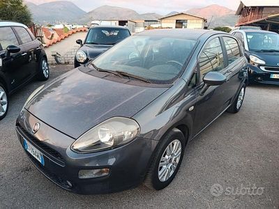Usata Fiat Punto 77 CV (56 kW) 2014 Grigio Utilitaria