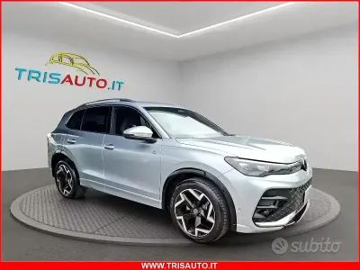 Usata VW Tiguan R-line 150 CV (110 kW) 2025 Argento SUV