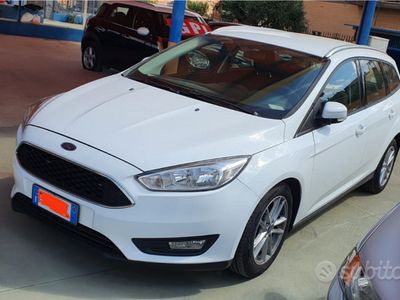 usata Ford Focus SW 1.5 tdci Business s&s 120cv powershift