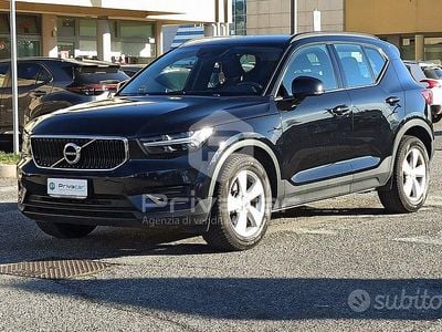 Usata Volvo XC40 Momentum 129 CV (94 kW) 2021 Nero SUV