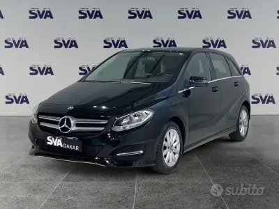 Usata Mercedes 200 Executive 136 CV (100 kW) 2019 Nero Utilitaria