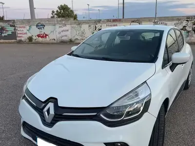 Usata Renault Clio IV 90 CV (66 kW) 2017 Bianco Utilitaria