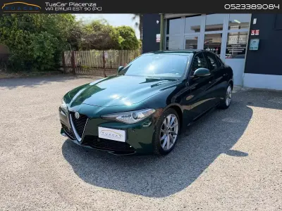 Begagnad Alfa Romeo Giulia Business 160 HK (117 kW) 2021 Grön Sedan