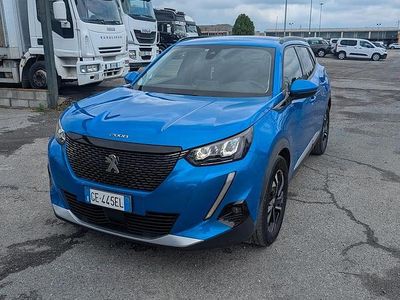 Używany Peugeot 2008 110 KM (80 kW) 2021 Niebieski SUV