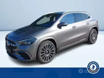 Usata Mercedes GLA200 AMG line 150 CV (110 kW) 2026 Grigio SUV