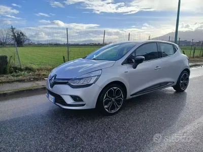 Second-hand Renault Clio IV 90 CP (66 kW) 2019 Negru Berlinǎ