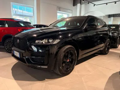 Usata Jaguar F-Pace R-Sport 179 CV (131 kW) 2020 Nero SUV