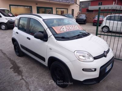 Usata Fiat Panda 4x4 84 CV (61 kW) 2019 Bianco Utilitaria