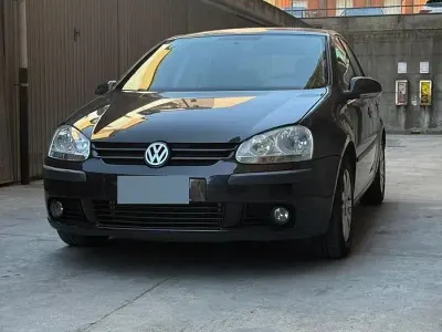 Usata VW Golf V 105 CV (77 kW) 2007 Nero Utilitaria