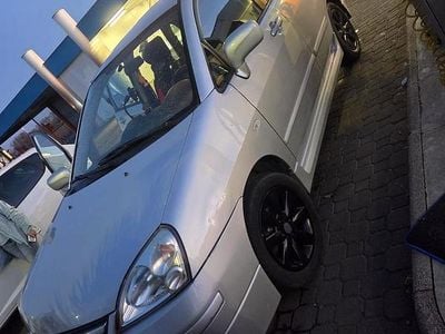 Usata Suzuki Liana 107 CV (78 kW) 2005 Grigio Monovolume